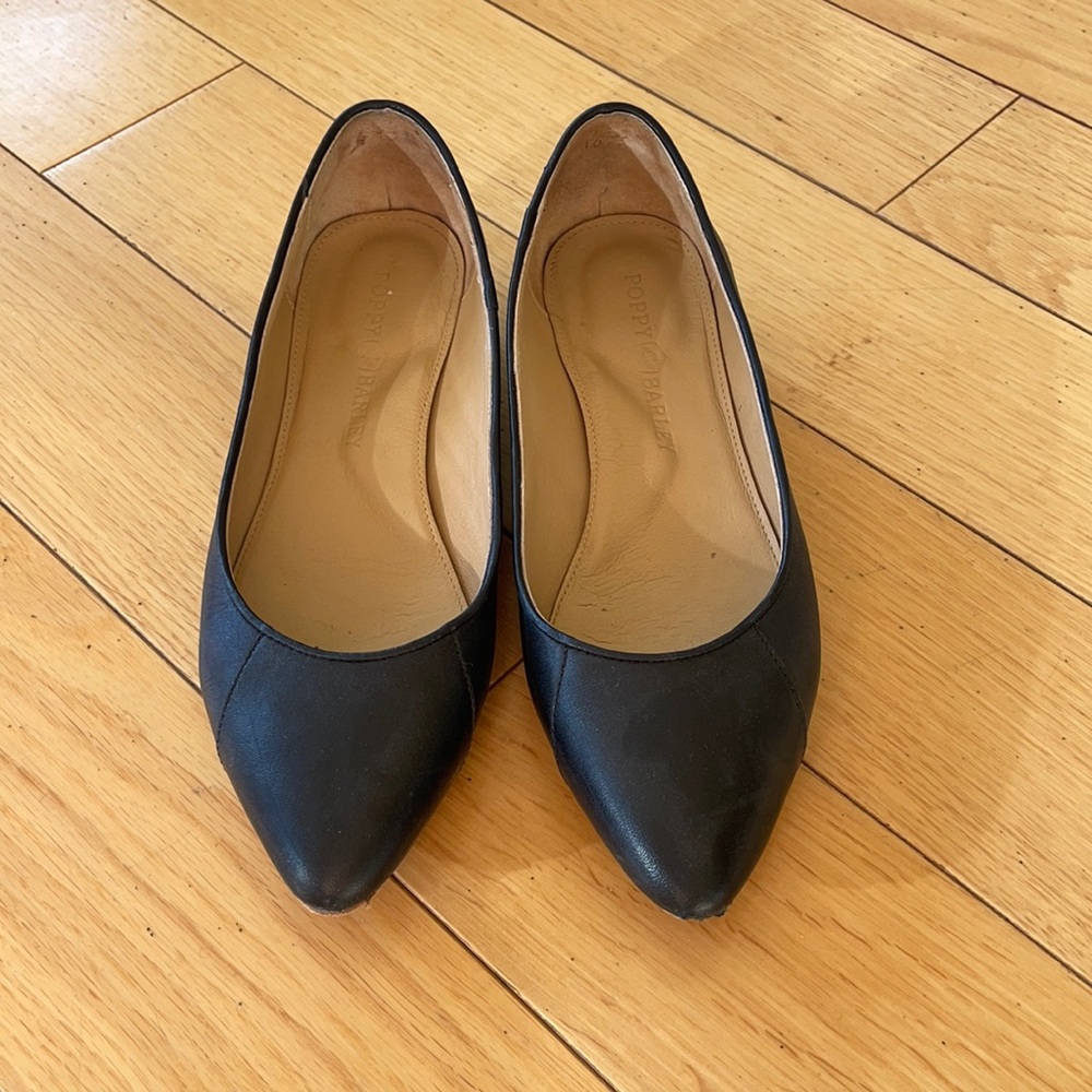 Poppy Barley flats